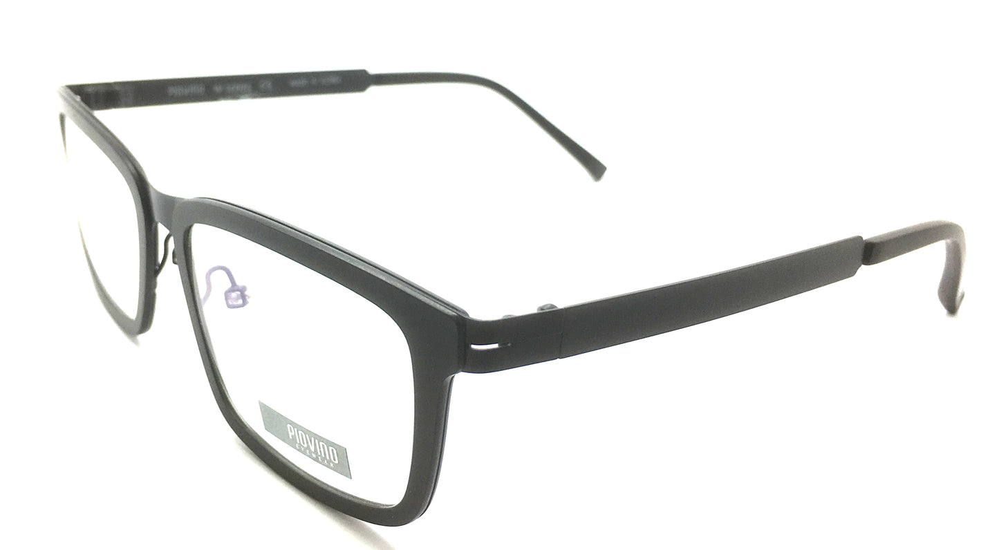 Thin Metal covered by Plastic